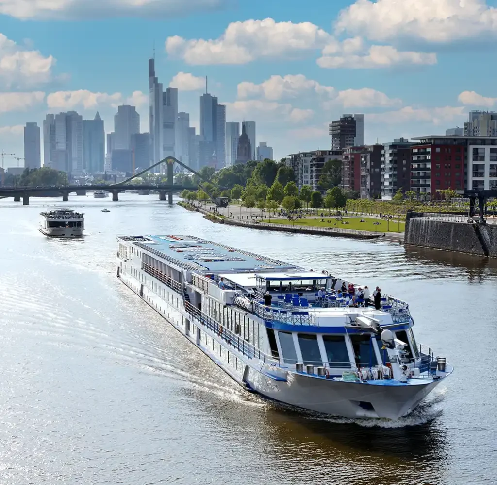 Kreuzfahrthafen Frankfurt am Main - mit Hafen Parken entspannt ins Parkhaus und dann Ablegen!