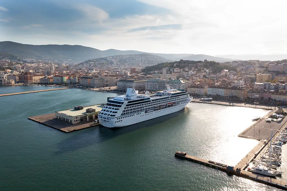 Parkplätze am Kreuzfahrt-Hafen Triest für Kreuzfahrten bequem online buchen